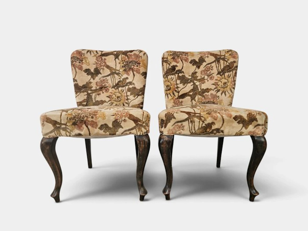 Chair (2) - Pair of floral fabric chairs for the bedroom. - Walnut, Textile