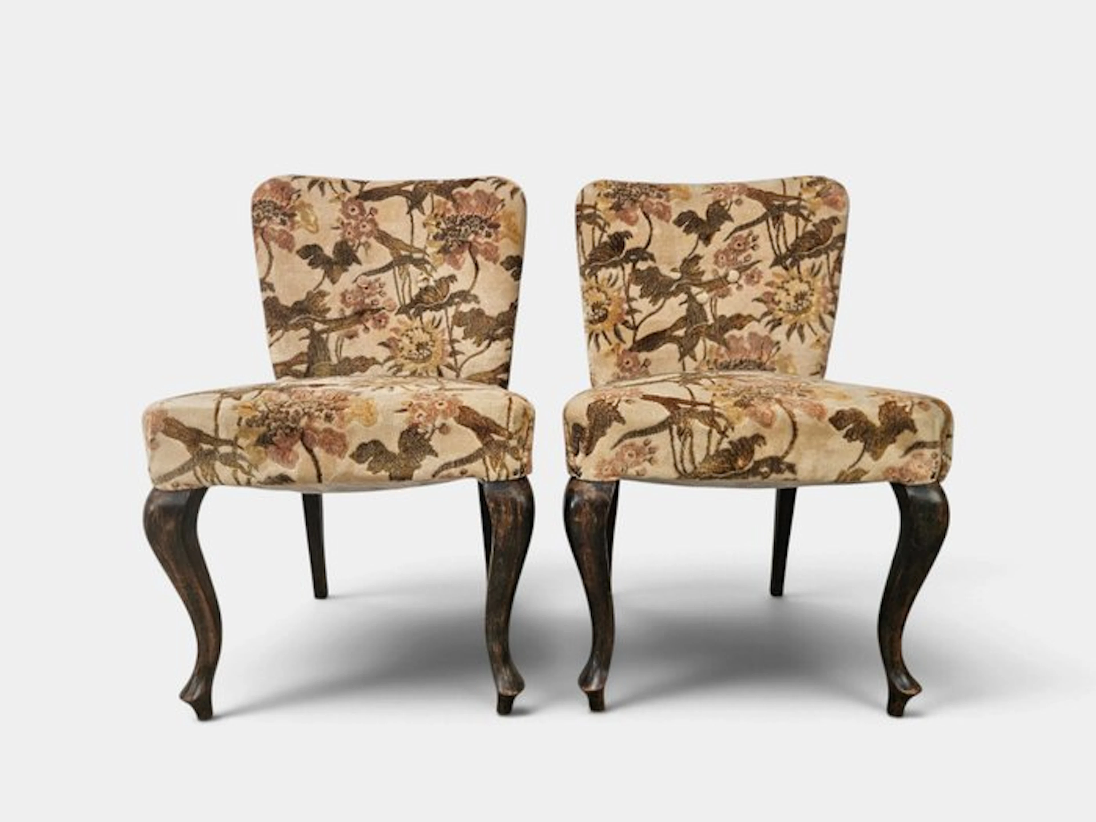 Chair (2) - Pair of floral fabric chairs for the bedroom. - Walnut, Textile