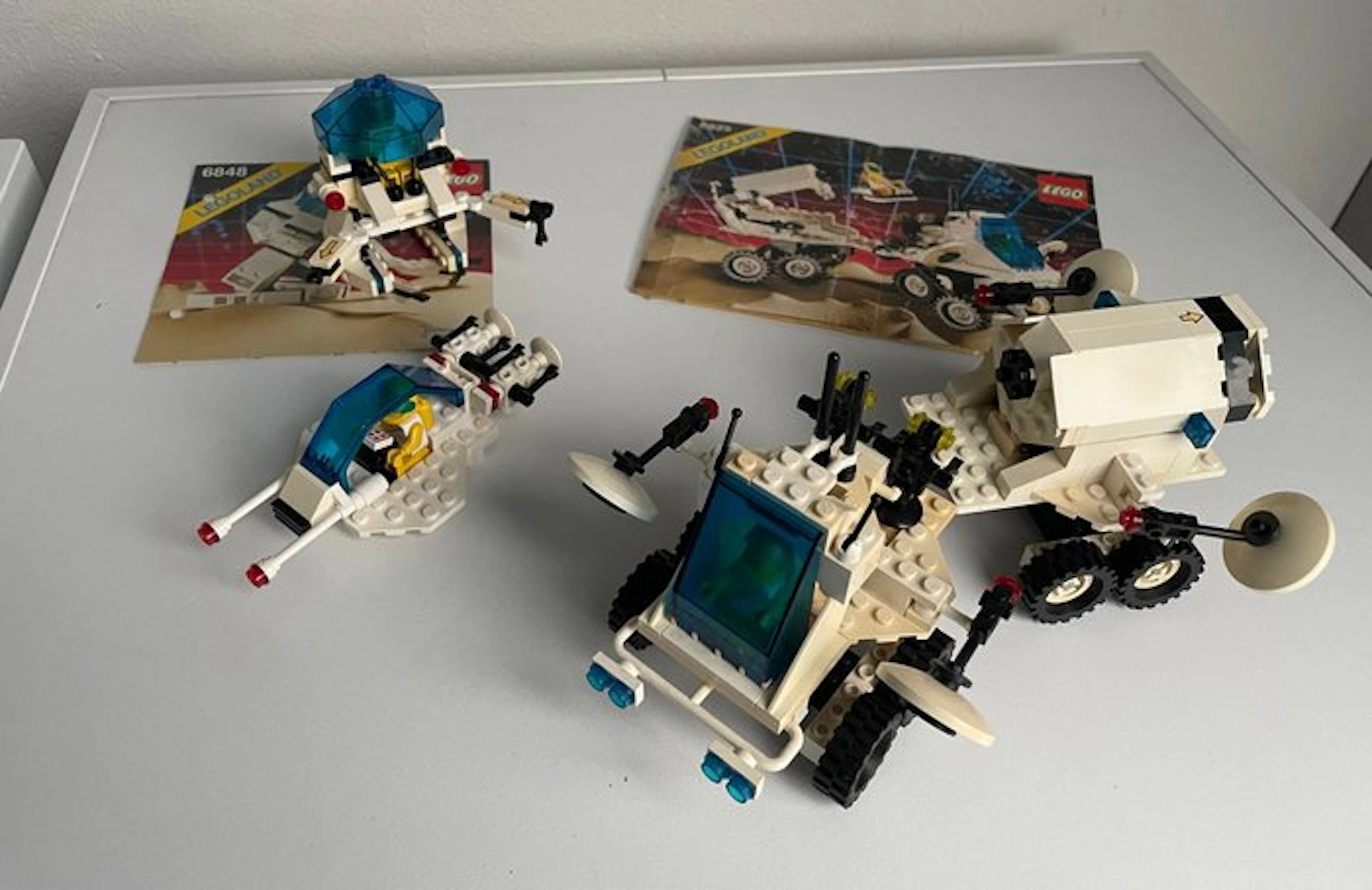 LEGO Set - Futuron - Interplanetary Rover, Space Patroller, Strategic Pursuer