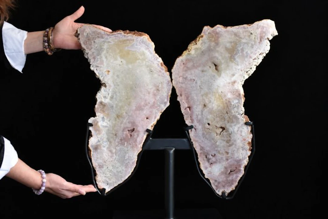 Amethyst Butterfly - Height: 57 cm - Width: 54 cm- 8.5 kg - (1)