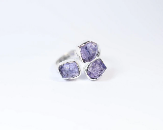 Tanzanite Ring / raw / new- 4.04 g - (1)