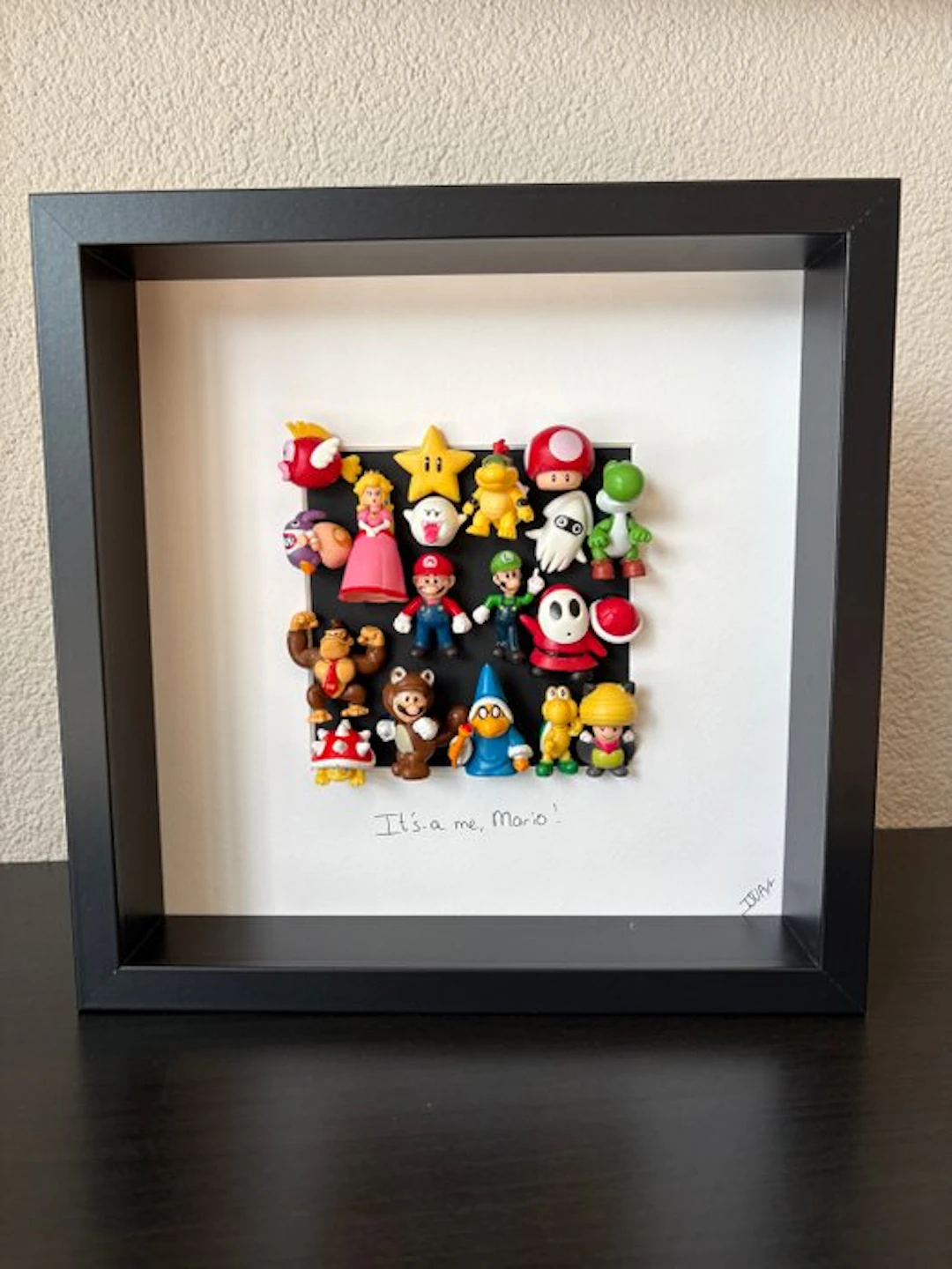 ISV Art - Framed Art - Super Mario - It’s-a me, Mario!