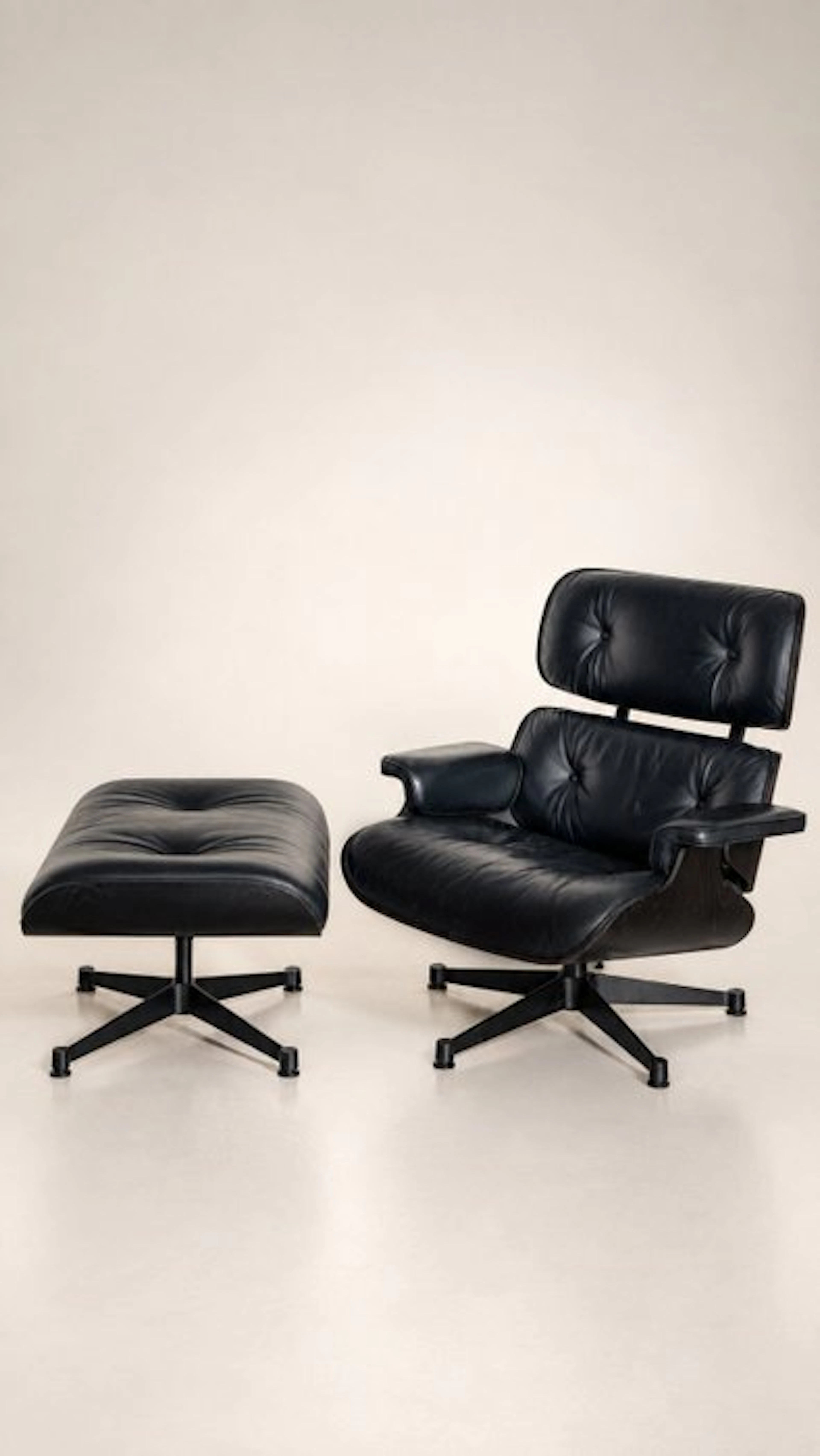 Vitra - Charles & Ray Eames - Armchair - Model 670 & 671 - Wood