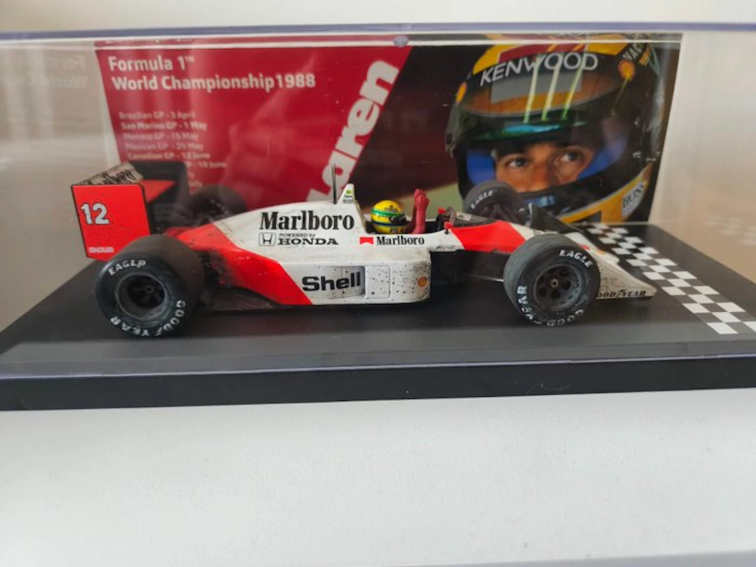 MiniChamps 1:18 - Model car - McLaren MP4/4