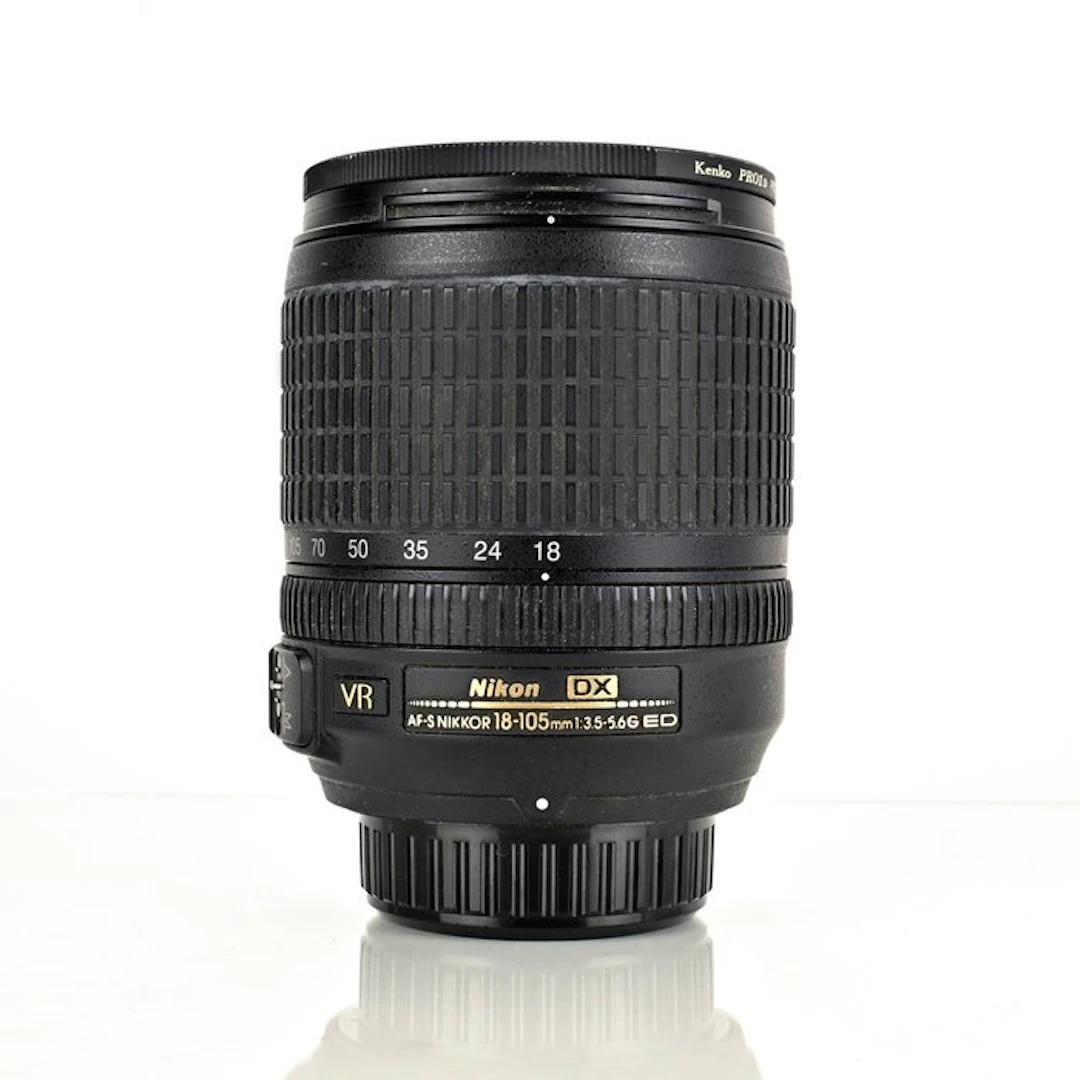 Nikon AF-S NIKKOR 18-105mm 1:3.5-5.6G ED DX Digital reflex camera (DSLR)