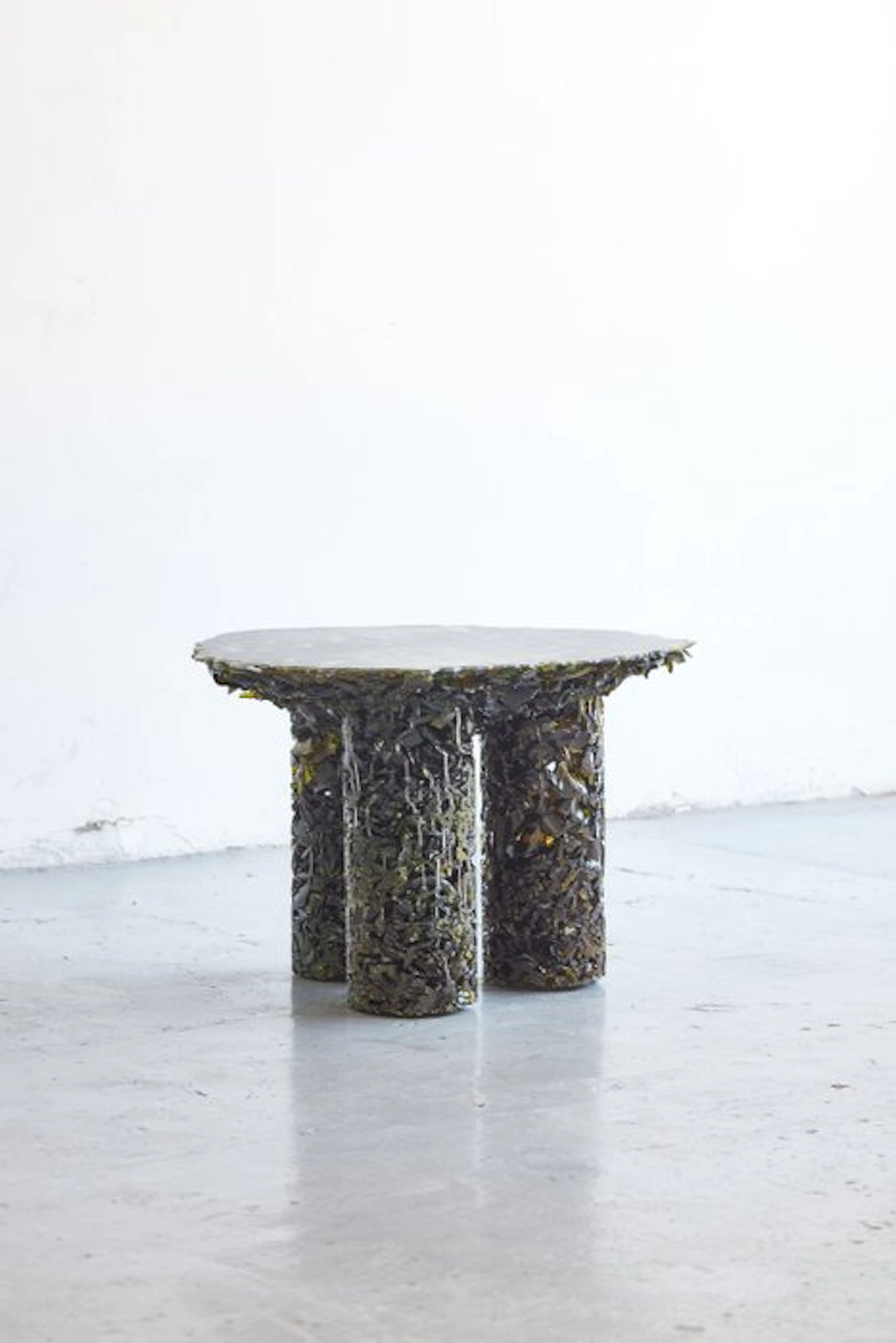 Josep Vila Capdevila - Side table - Glass, Resin - Ressaca