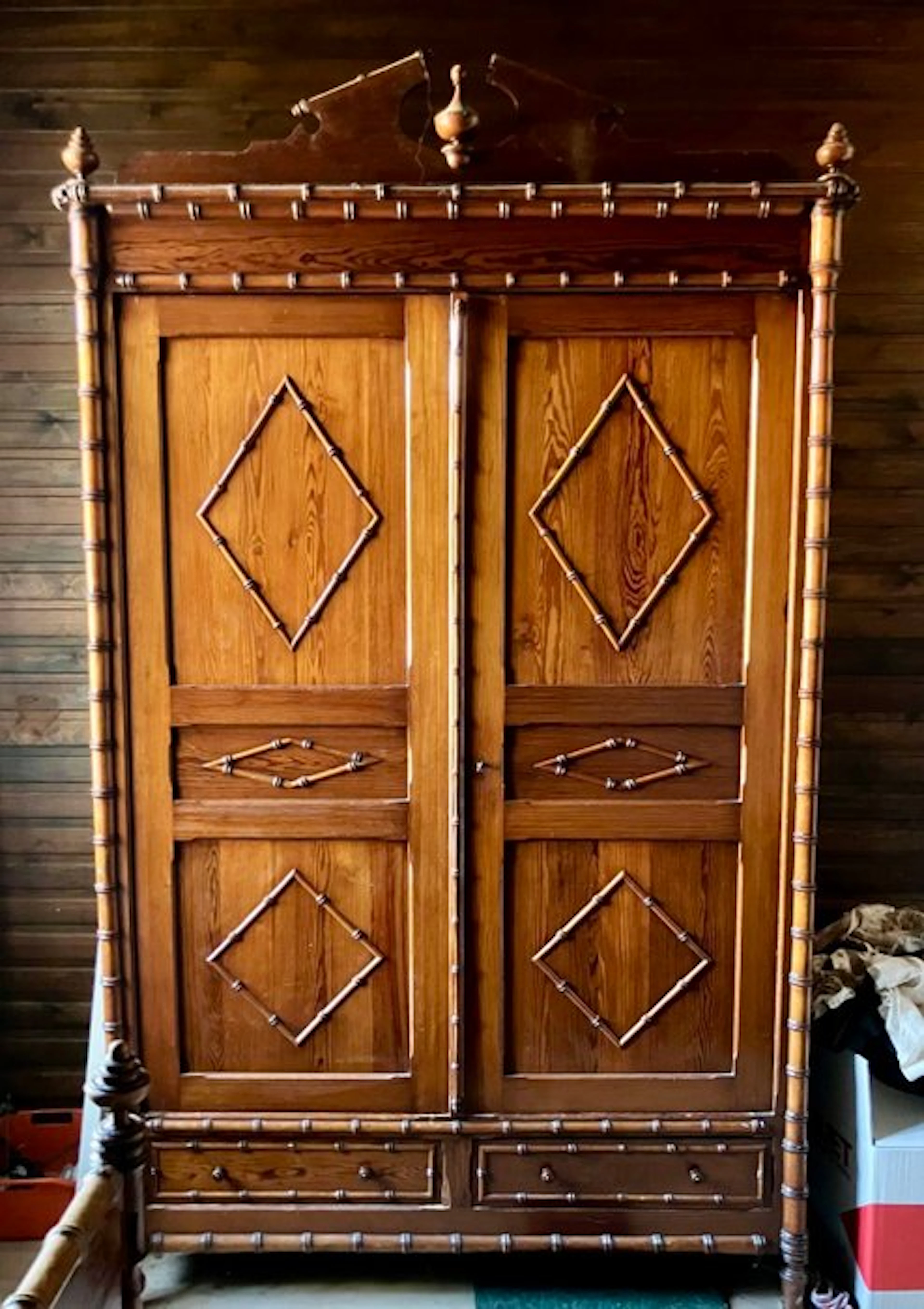 Wardrobe - Pinewood, Spruce - Bamboo-style wardrobe