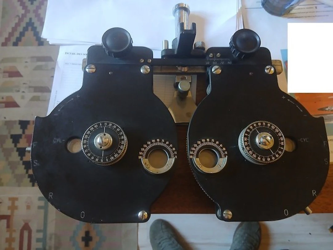 Medical optical instrument - Vintage Ophthalmic Phoropter...
