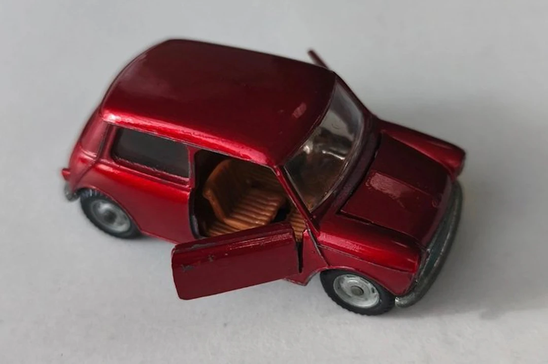 1:43 - Model coupé - Innocenti - Mini minor
