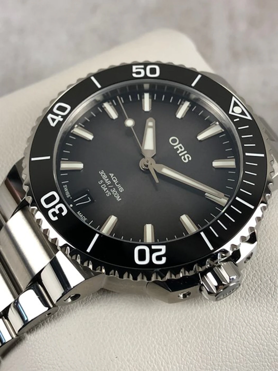 Oris - Aquis Date Calibre 400 Automatic - 01 400 7769...