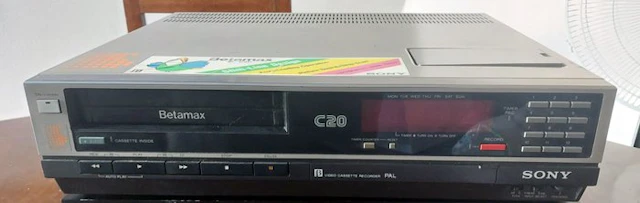 Sony Betamax recorder SL C-20E SN 801034 Video recorder
