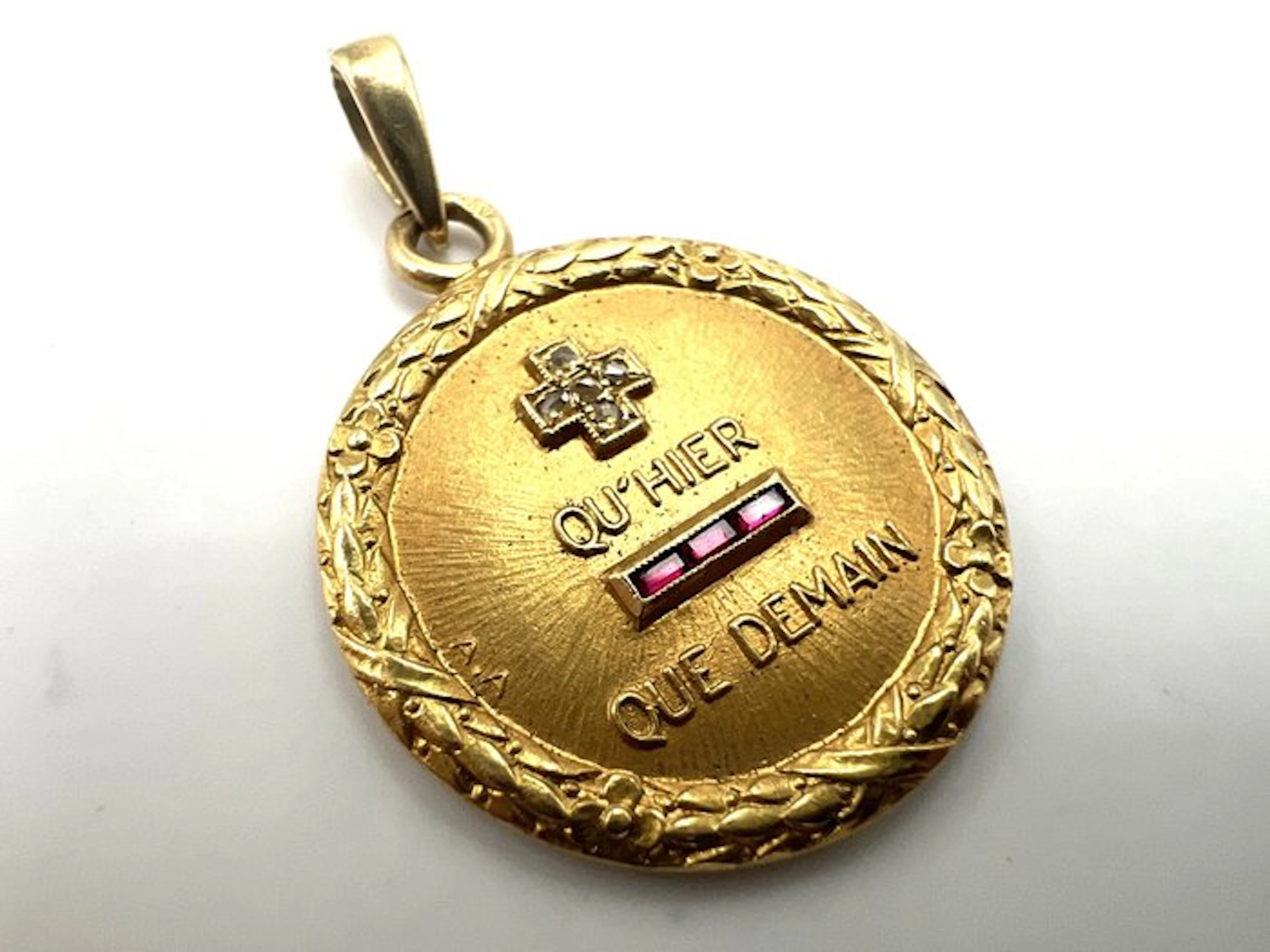 A. Augis - Pendant - 18 kt. Yellow gold - 0.03ct. tw. Diamond (Natural) - Ruby