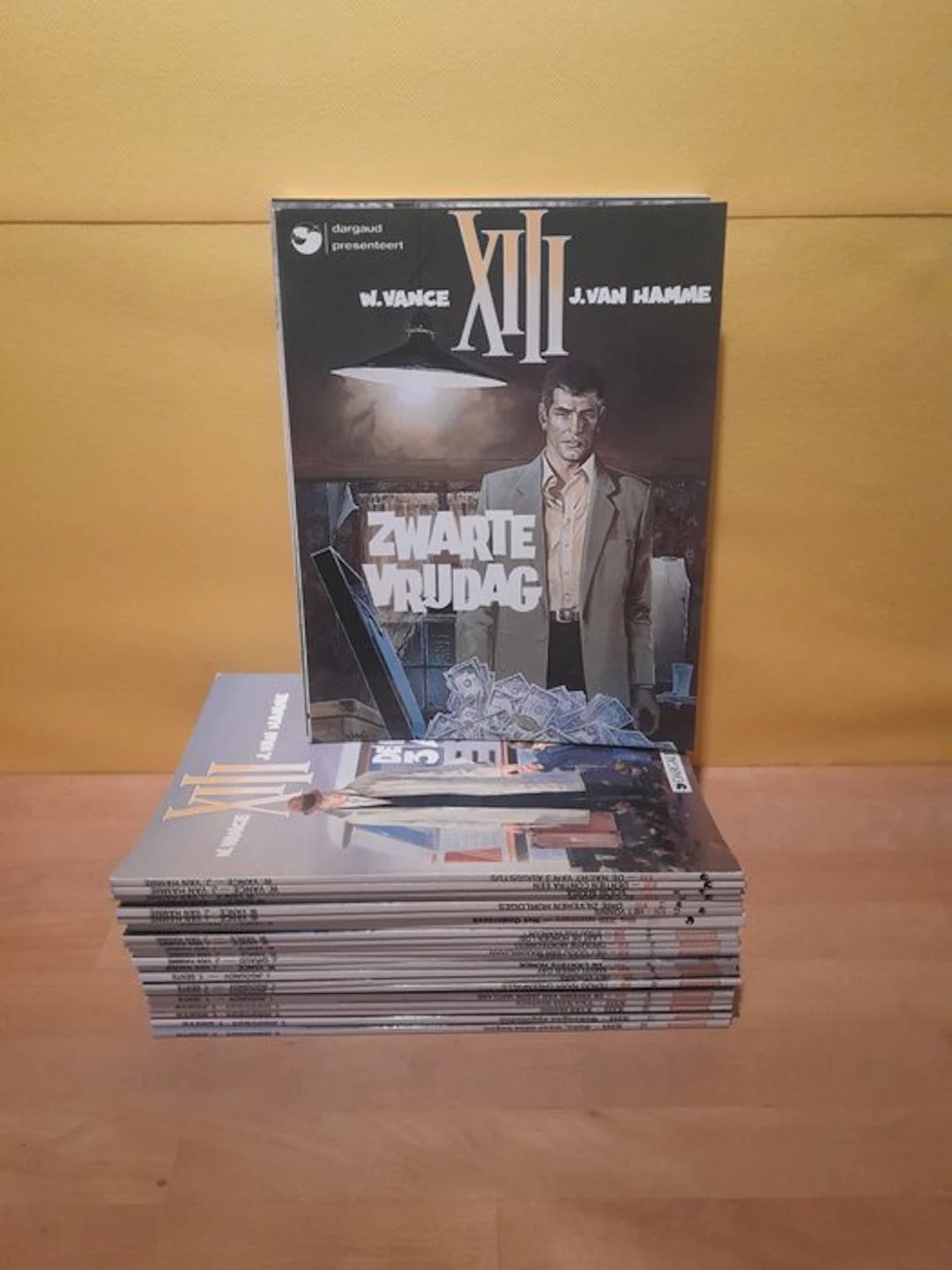 XIII 1 t/m 28 - Opeenvolgende Reeks SC - 28 Album - First edition - 1984
