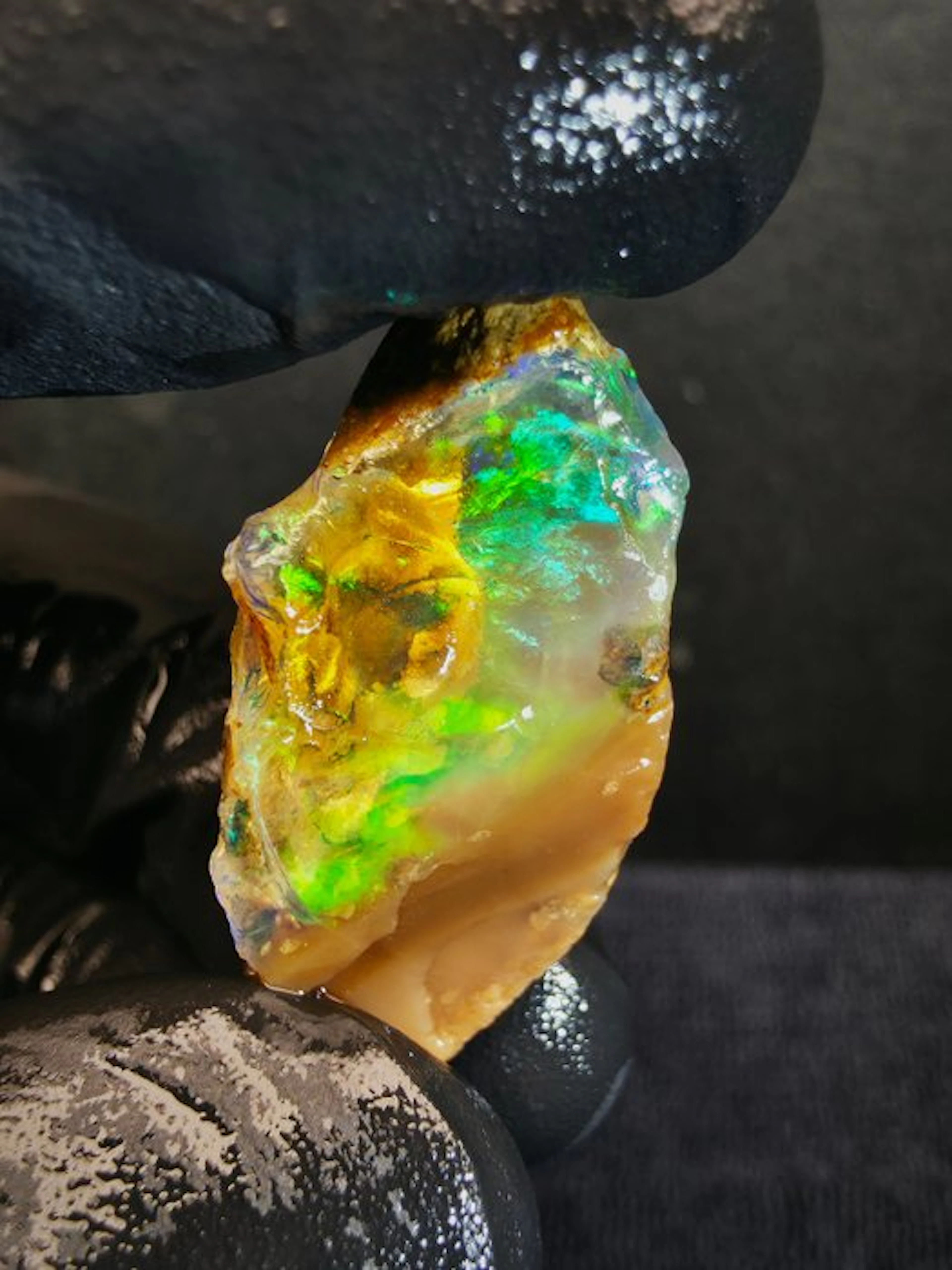 30cts Crystal Opal Specimen Rough- 6 g