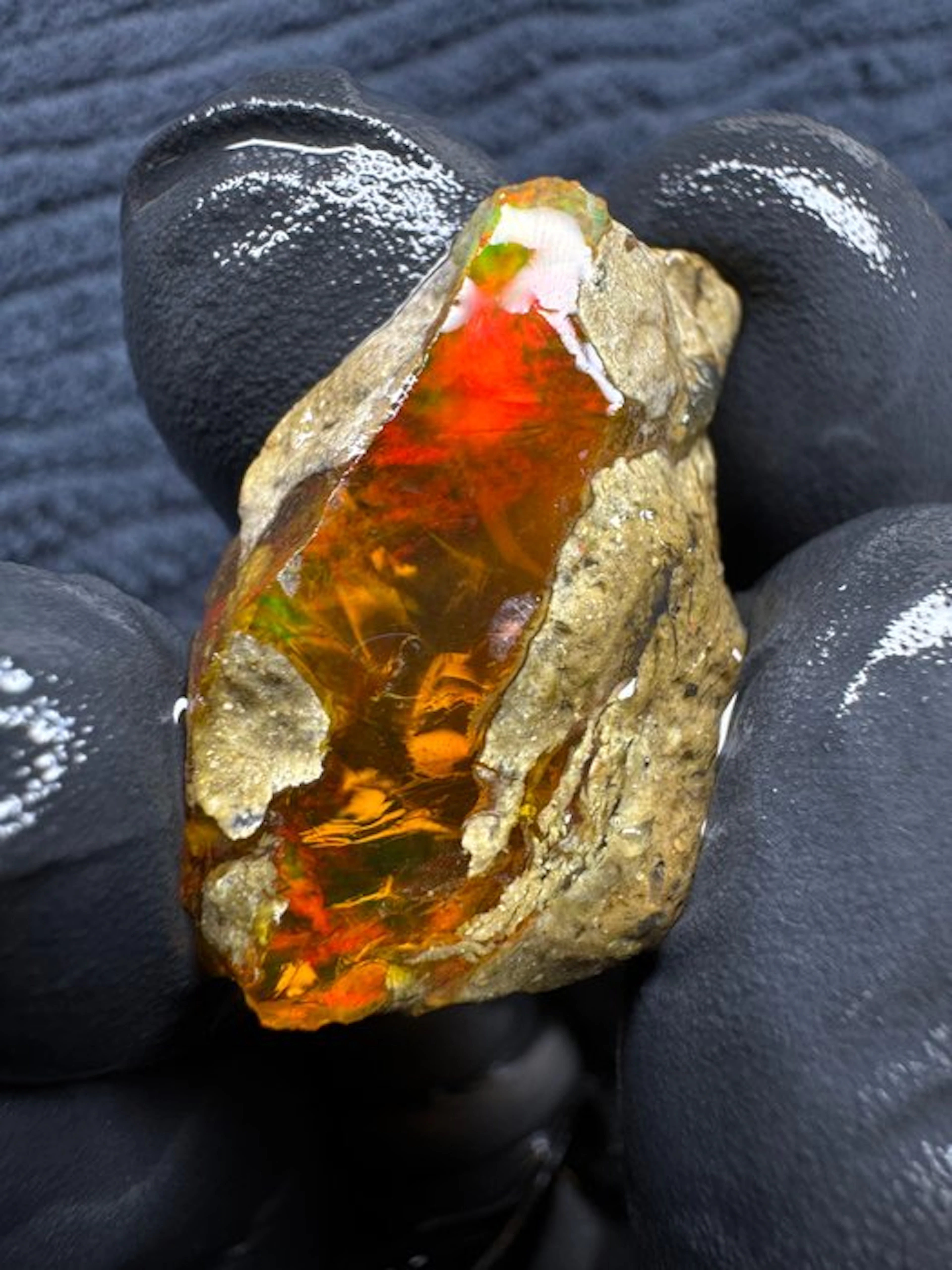 Opal Rough- 4.6 g