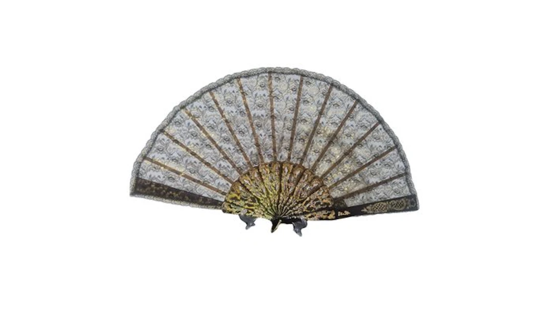 Abanico antiguo español de estilo ornamental