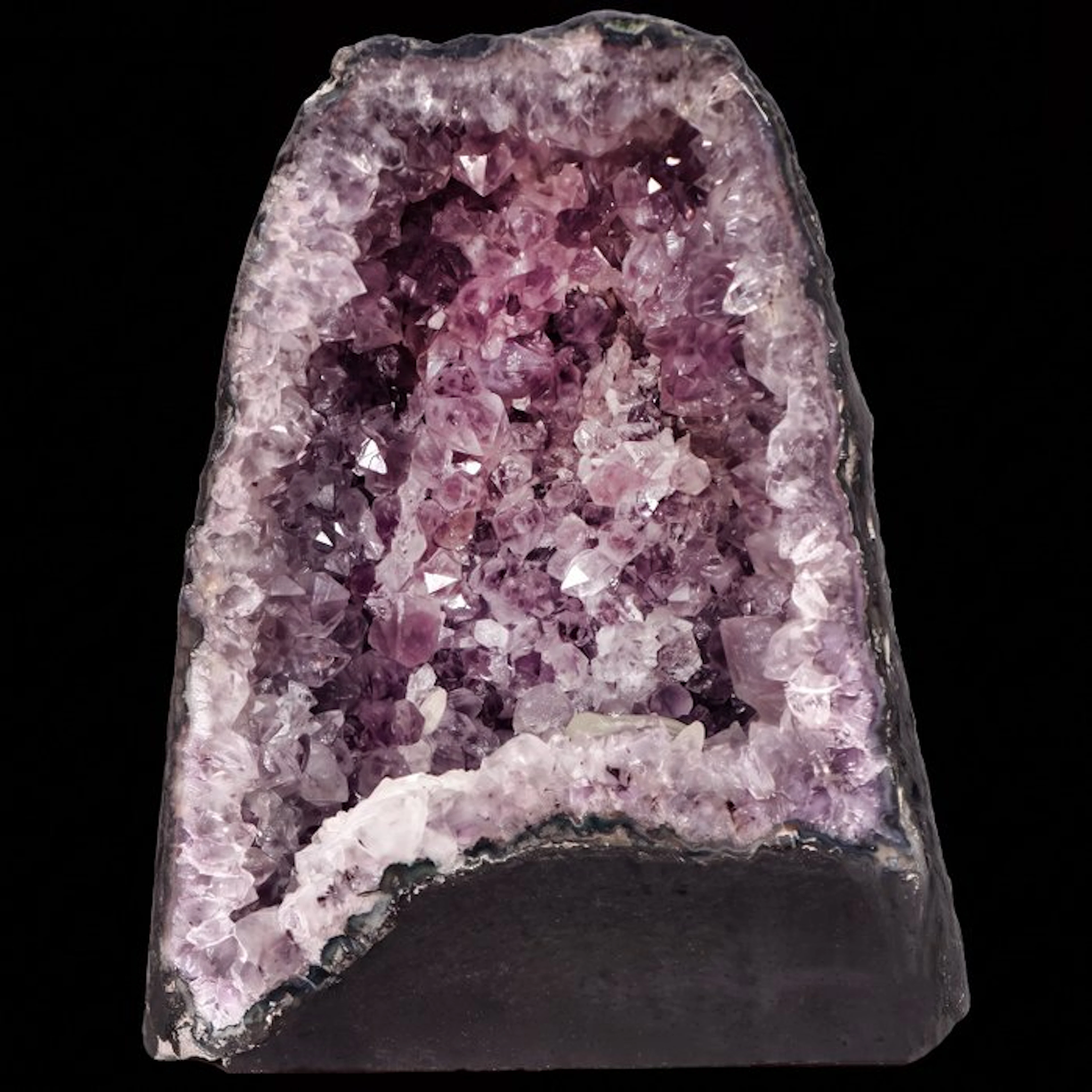 Amethyst - Geode - 25x18x16 cm- 6.8 kg