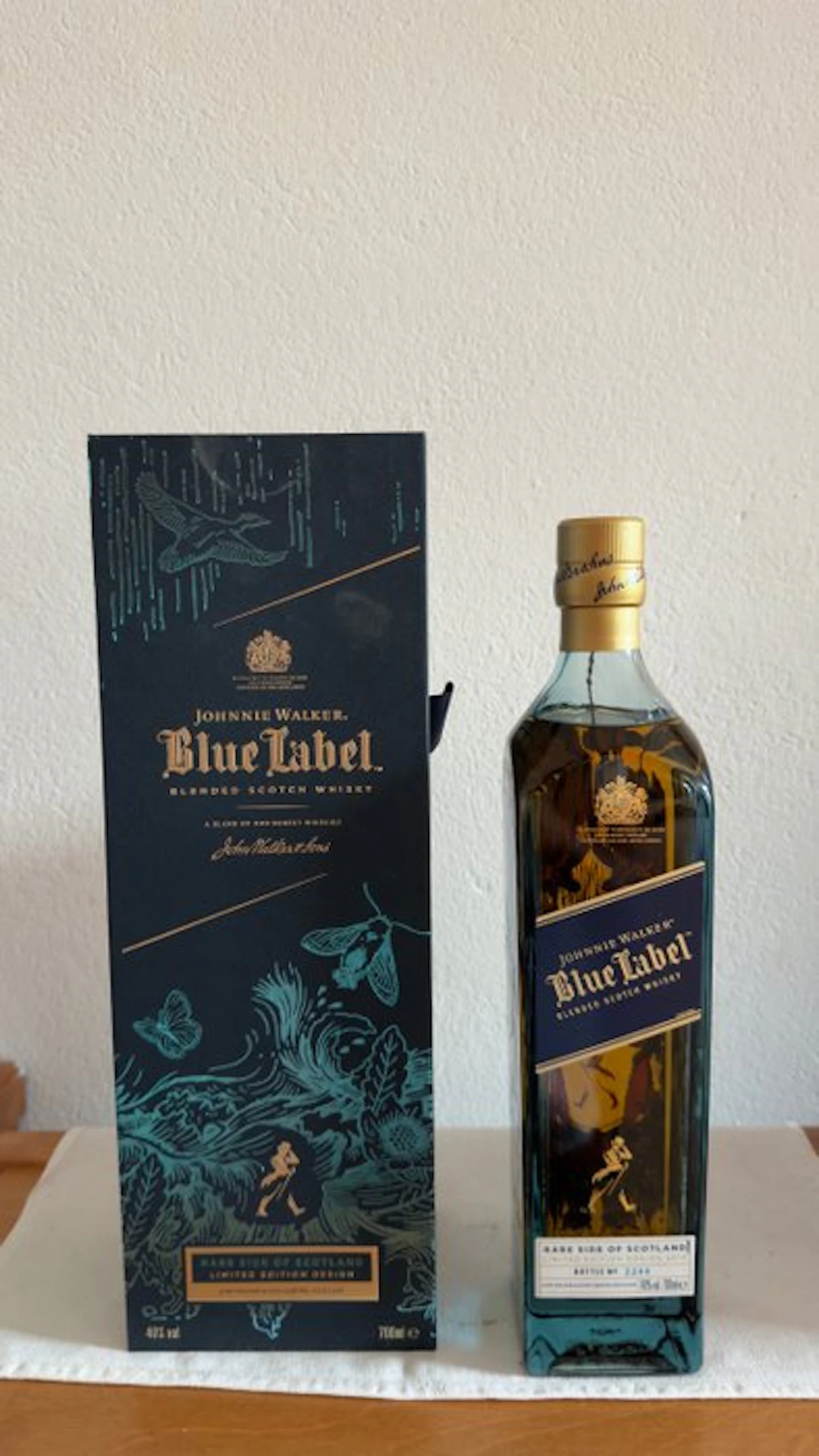 Johnnie Walker Blue Label Rare Side of Scotland Limited Edition Design - 700ml