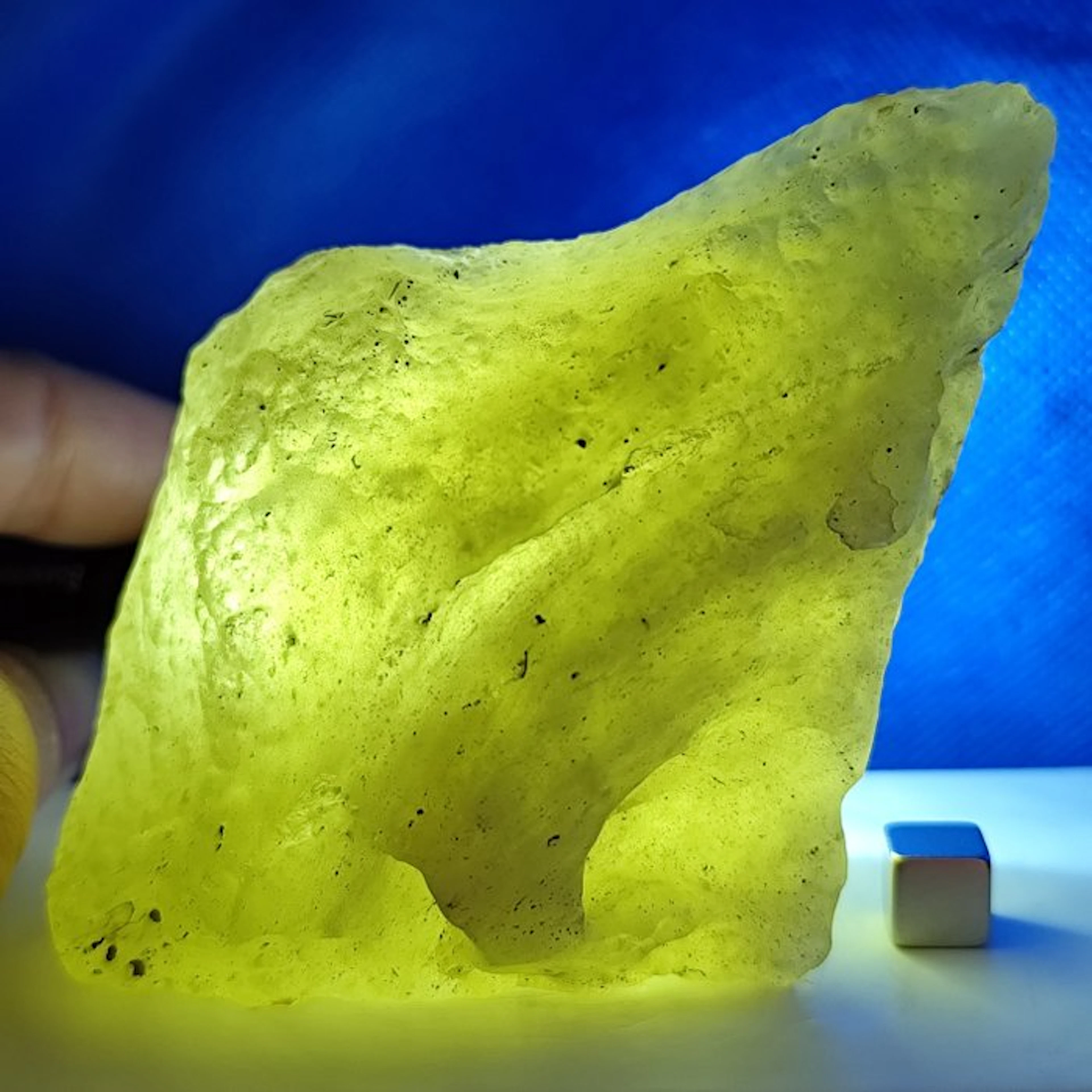 XL Amazing LIBYAN DESERT GLASS -Meteorite Impact- (26 million years!) - 409 g