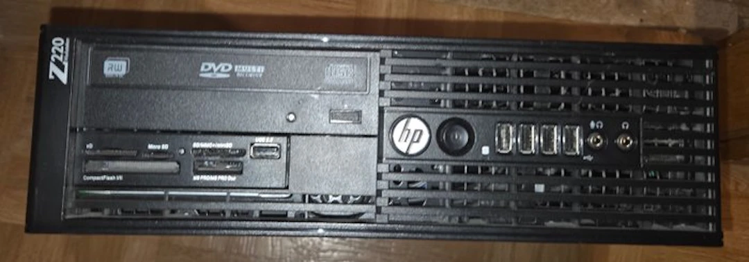 Hewlett Packard - Computer (1) - Without original box