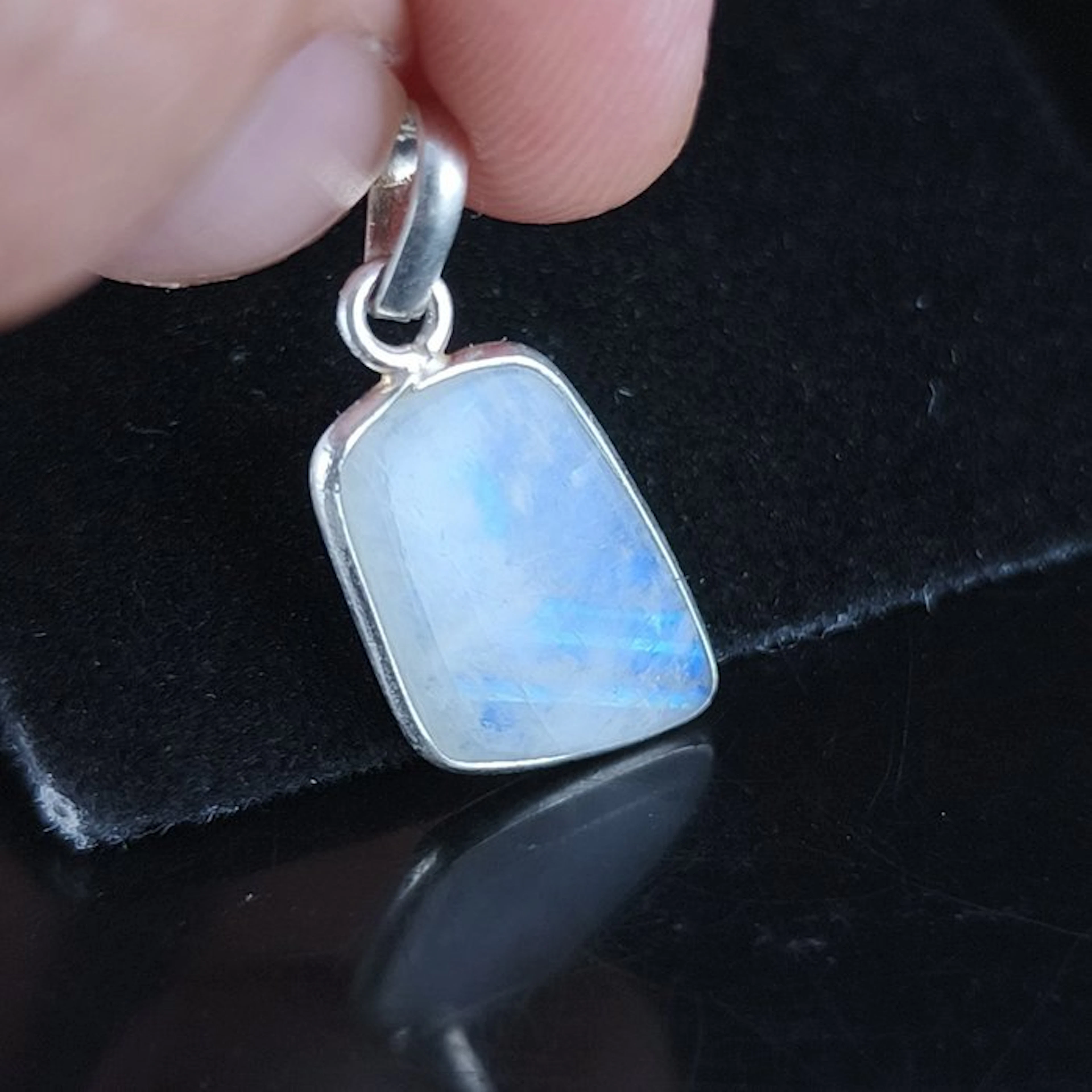 Moonstone Pendant- 1.6 g
