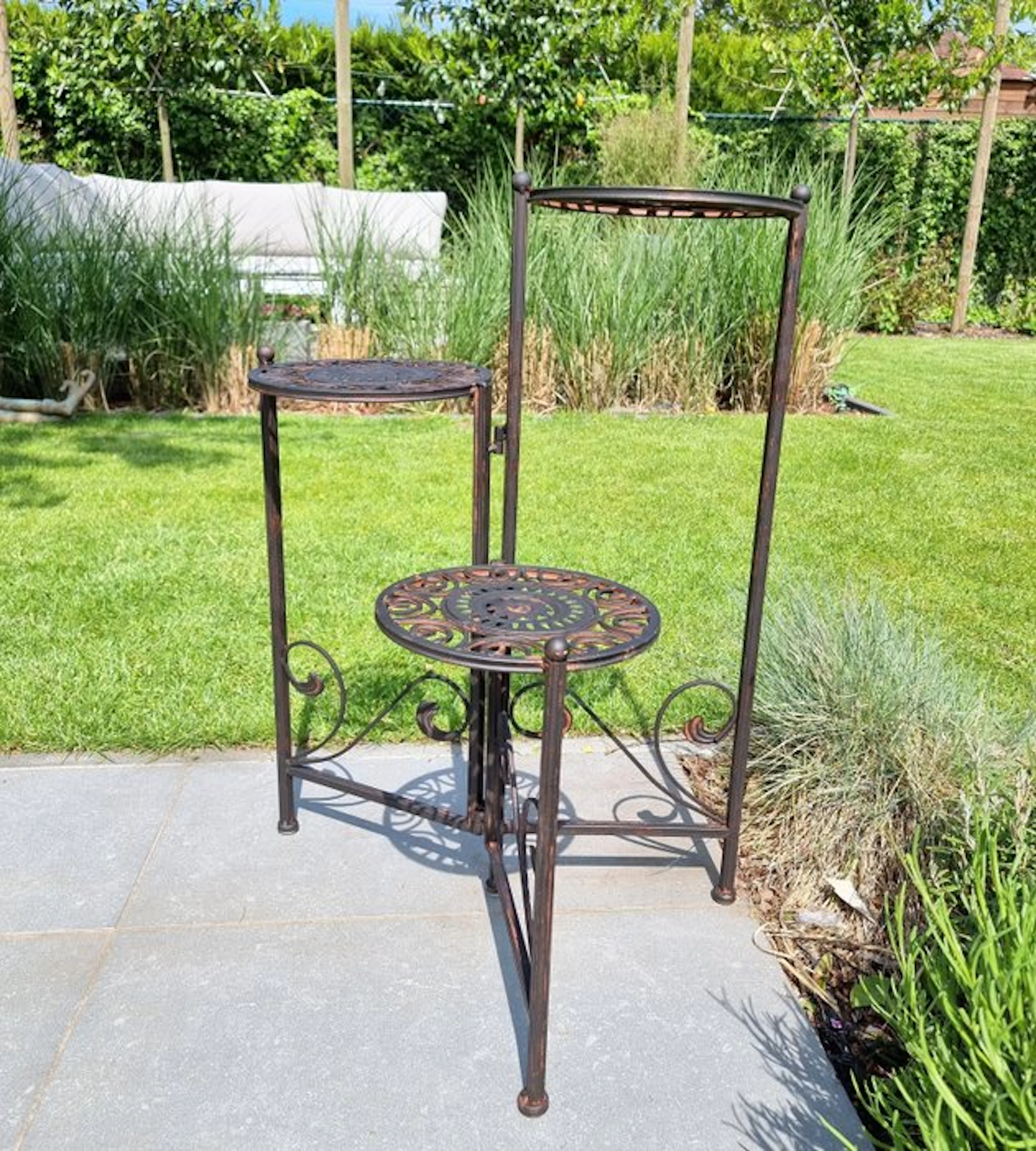 Side table - metal