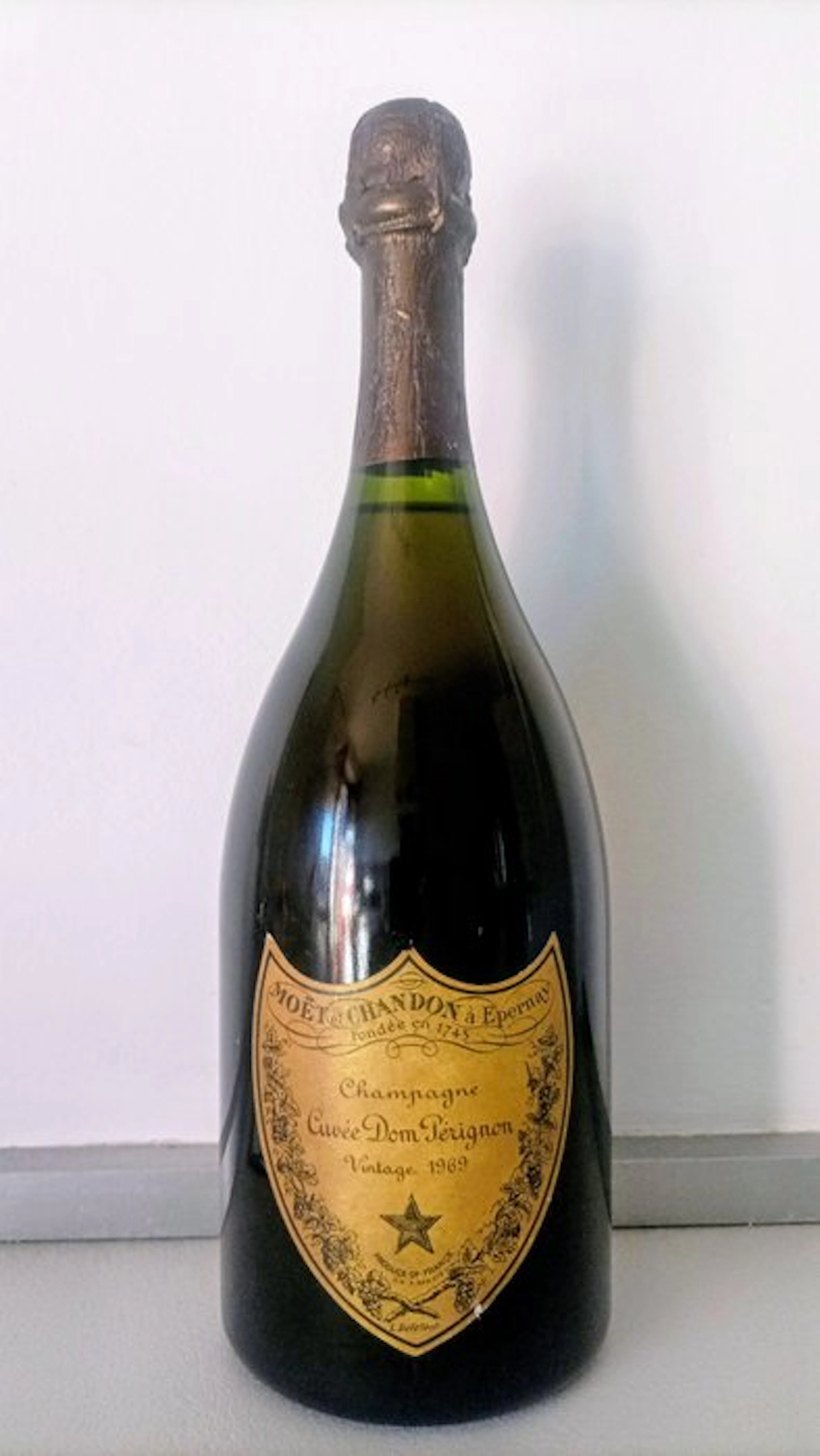 1969 Moët & Chandon, Cuvée Dom Pérignon - Champagne Brut - 1 Bottle (0.75L)