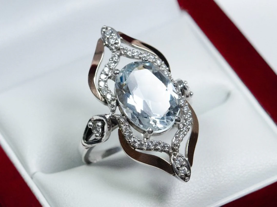 No reserve price - Ring - 9K gold / 925 silver - 4.50 ct natural aquamarine
