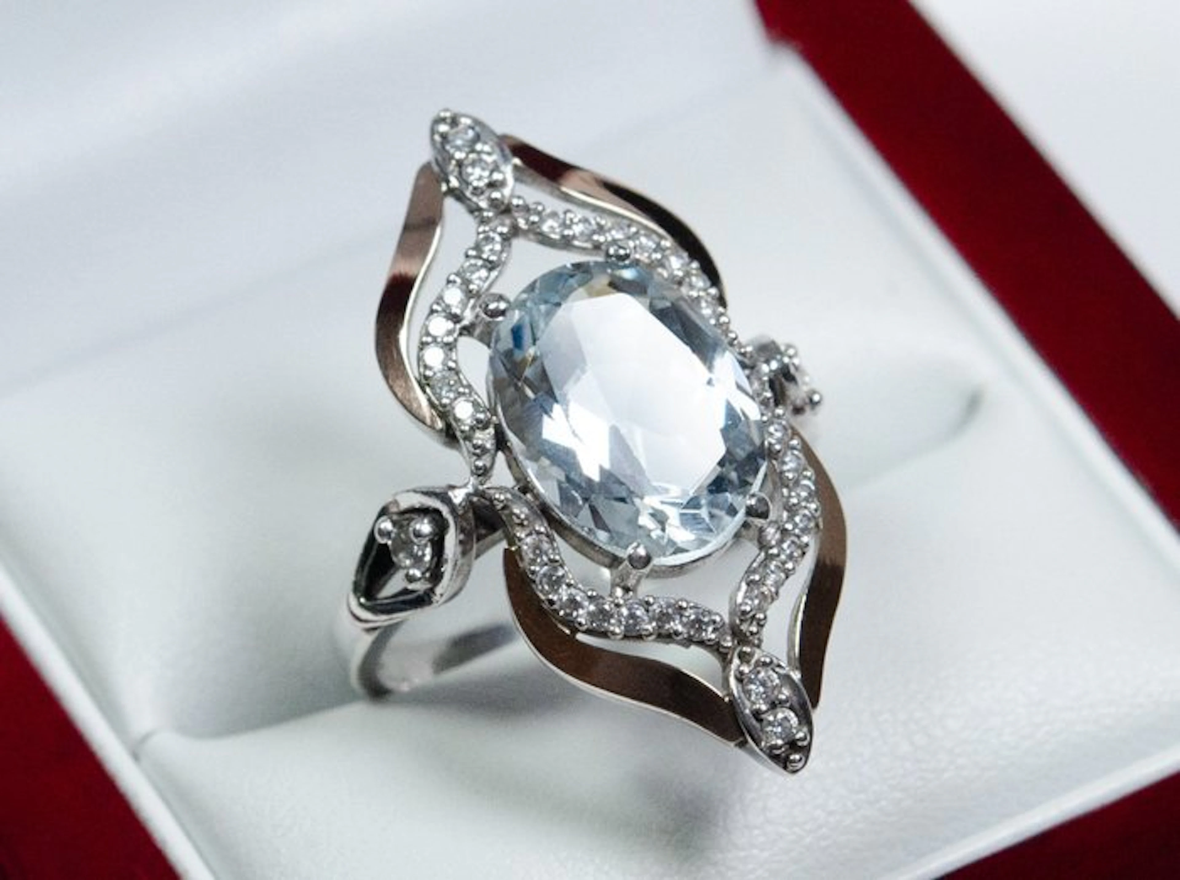 No reserve price - Ring - 9K gold / 925 silver - 4.50 ct natural aquamarine