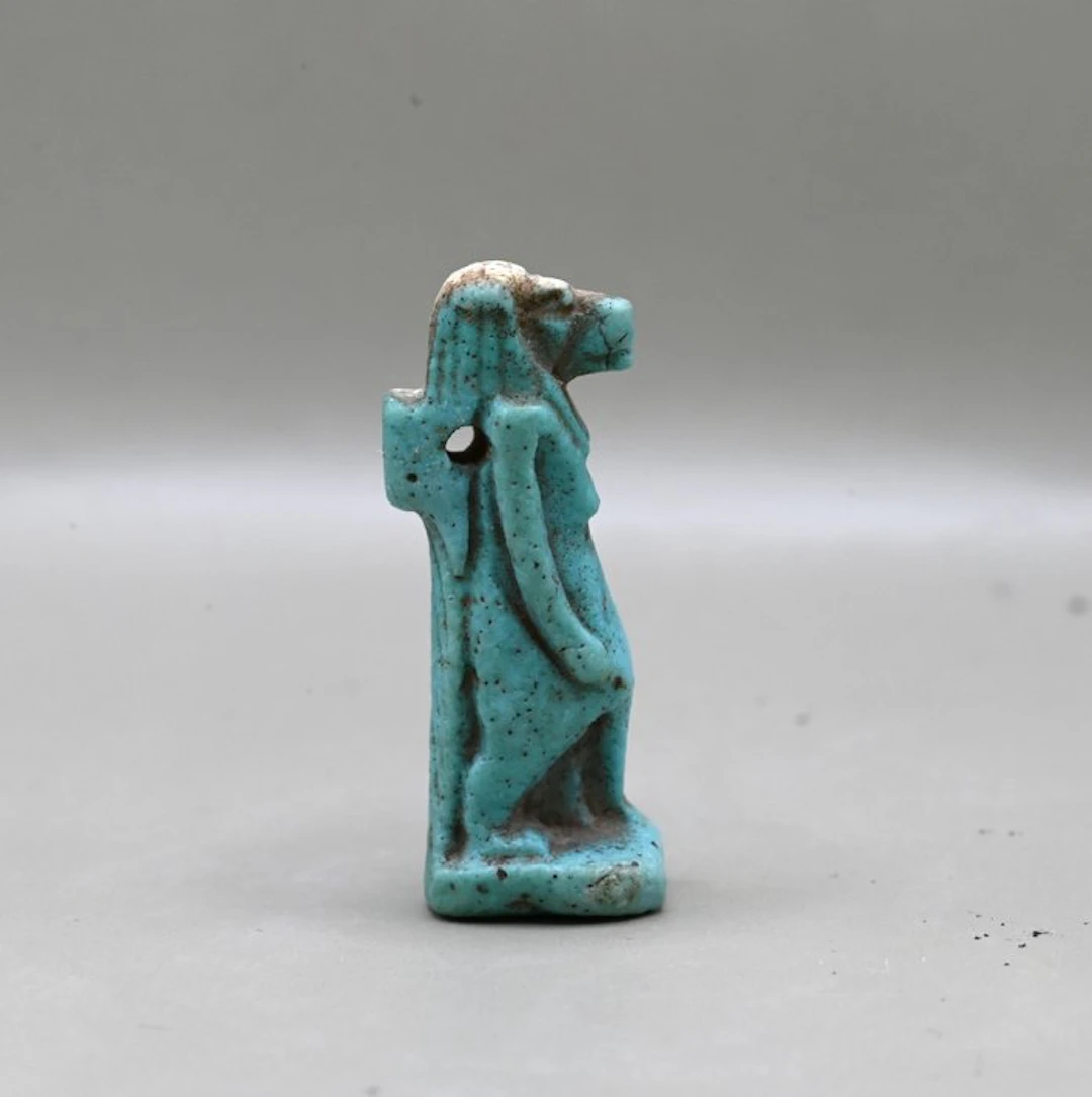Ancient Egypt, Late Period Faience Blue faience amulet of Taweret - 3.5 cm