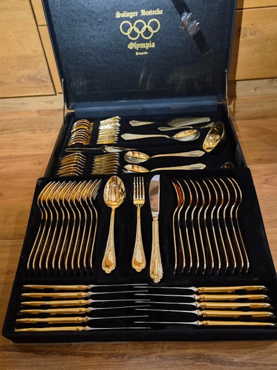 Solinger Bestecke Olympia für 12 Personen NEU - 23/24 Kt