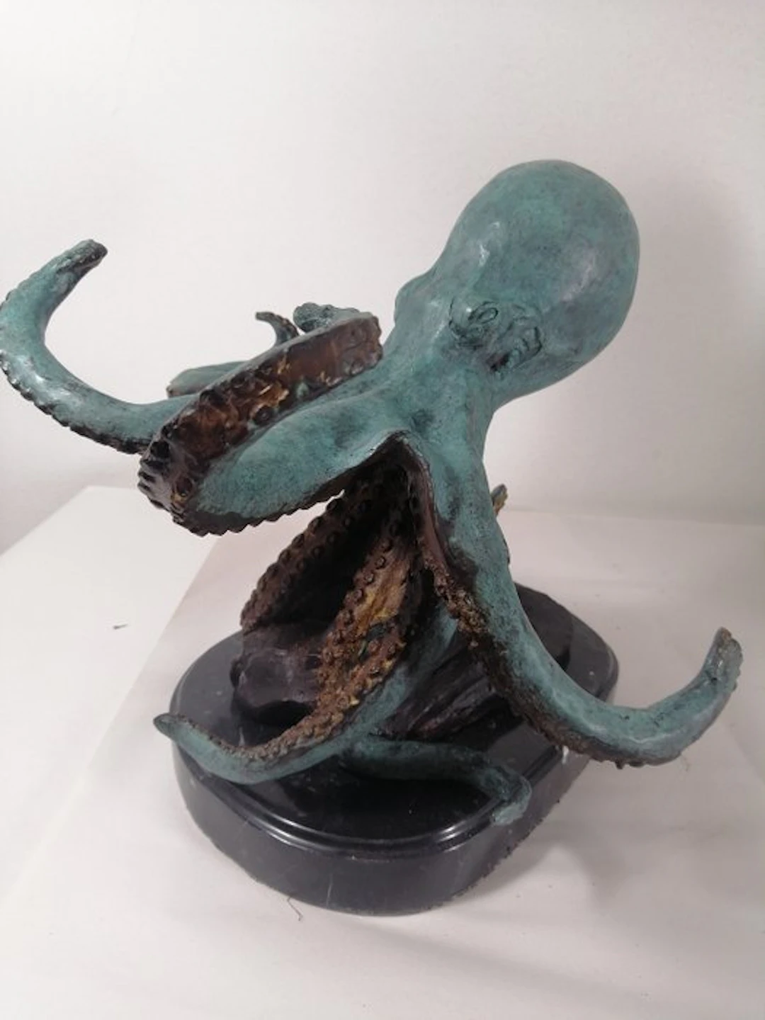 Sculpture, Octopus - 35 cm - Cold painted bronze