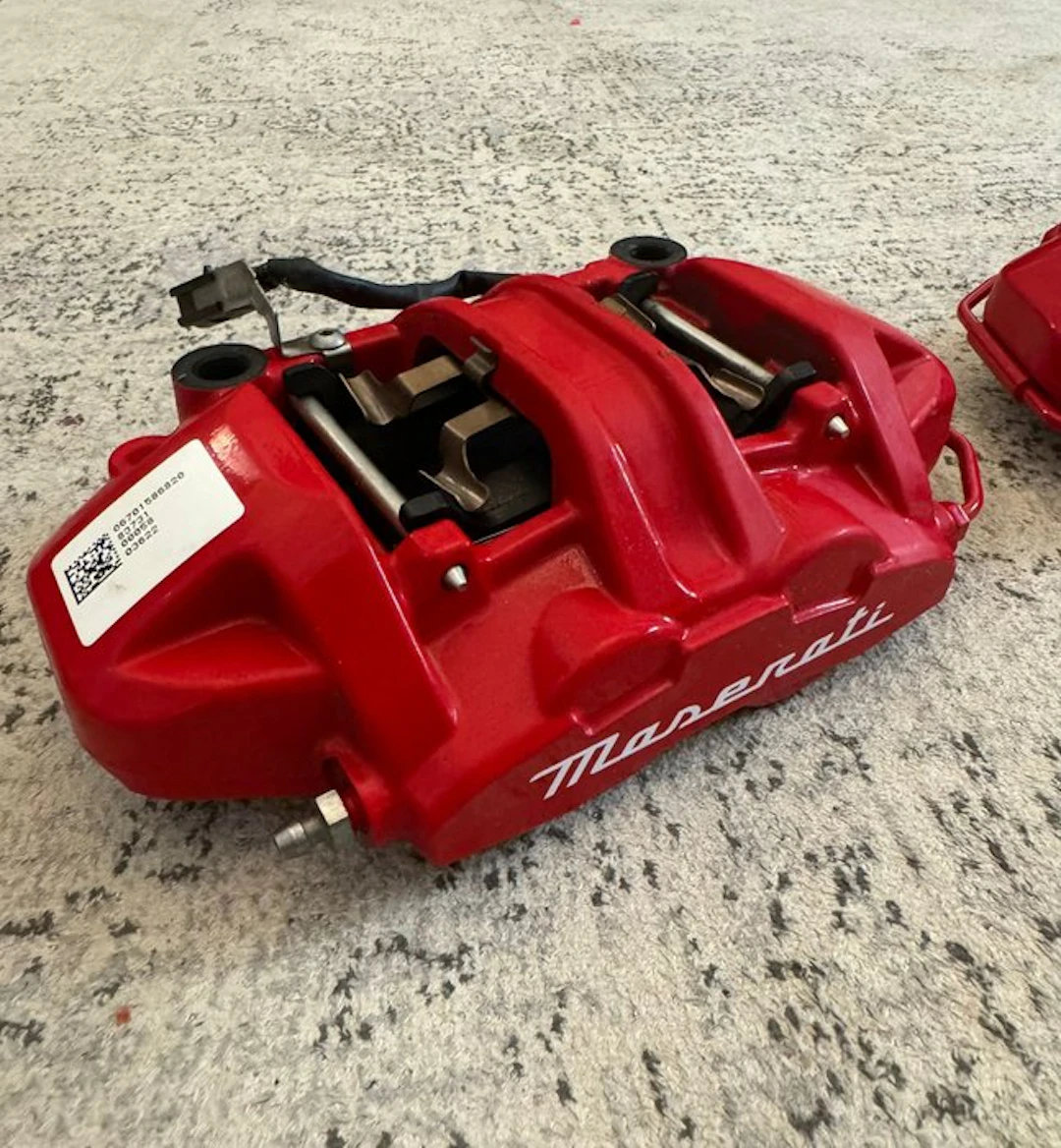 Maserati - Tongs (2) - Aluminium - 2023 - Maserati brake calipers