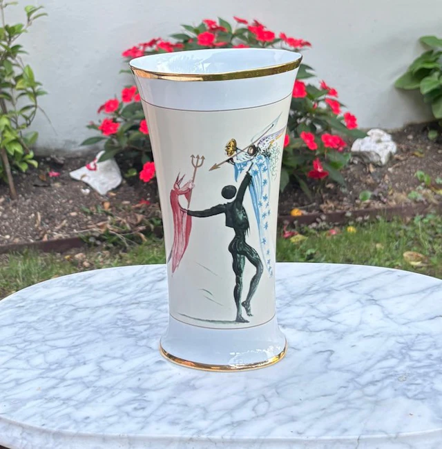 Salvador Dalí (after) - Vase - Porcelain - Limited edition No. 95