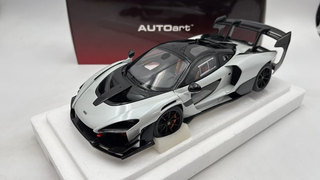 Autoart 1:18 - Model car - McLaren Senna GTR - (cod.A7)