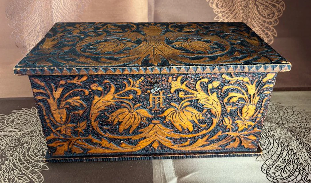 Casket - Wood - Pyrography box