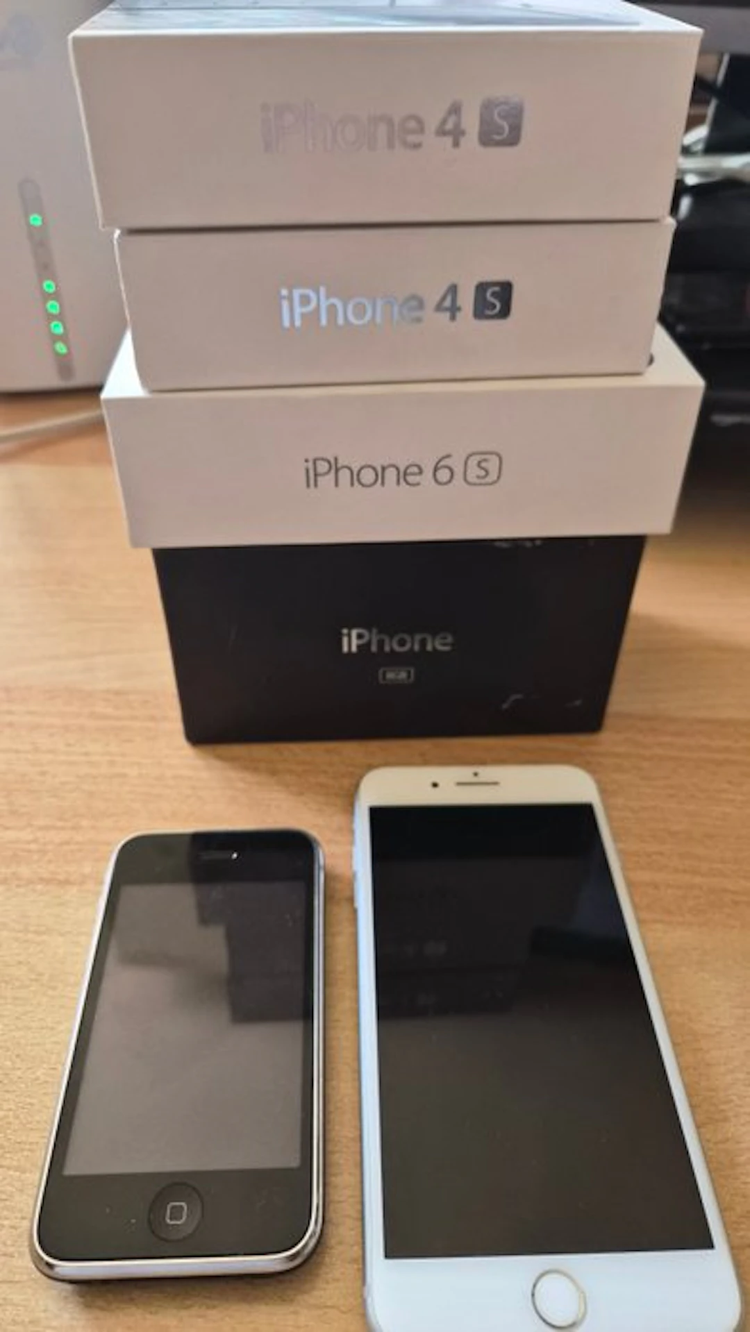 Apple - iPhone (6) - In original box
