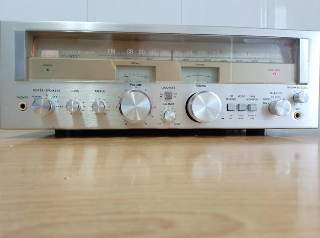 Sansui - G-3000 AM/FM Solid state stereo receiver