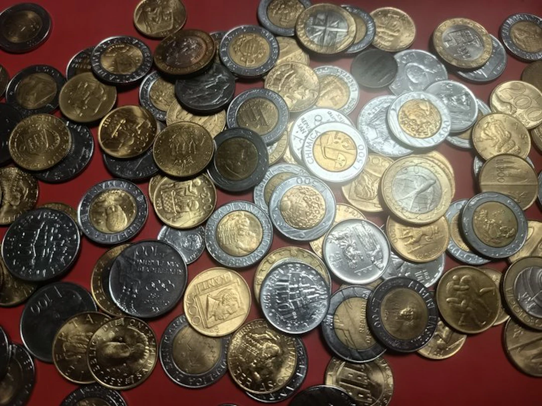 San Marino. Lotto 100 monete miste (No reserve price)