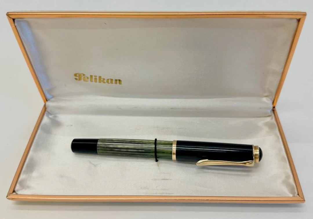 Pelikan - M400 - Fountain pen