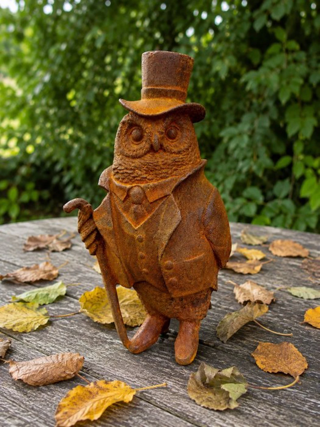 Statue, Beeldje - Fine statue with details owl in tuxedo...
