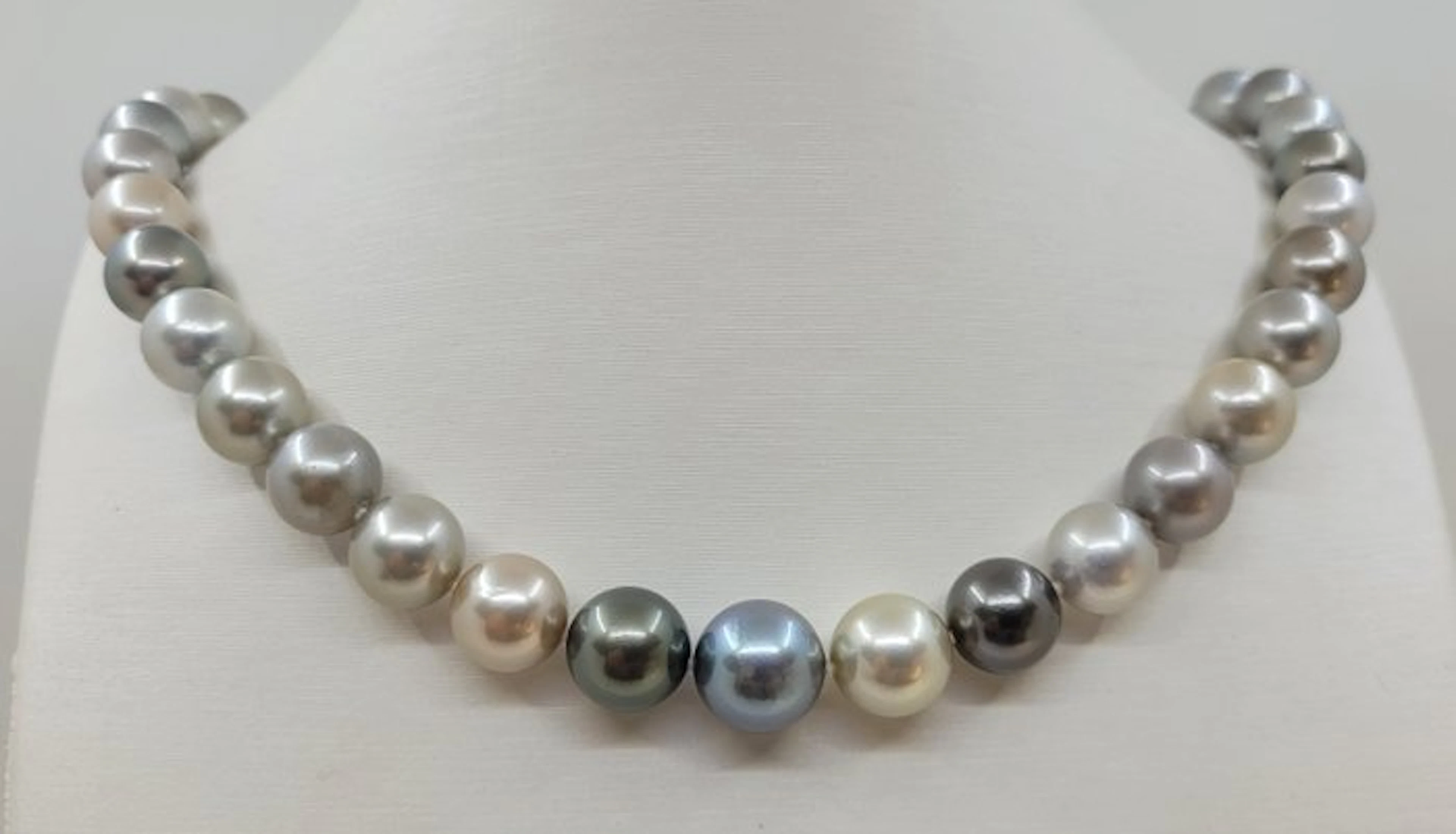 Necklace PSL Certified Tahitian Pearls - 10.0x12.3mm
