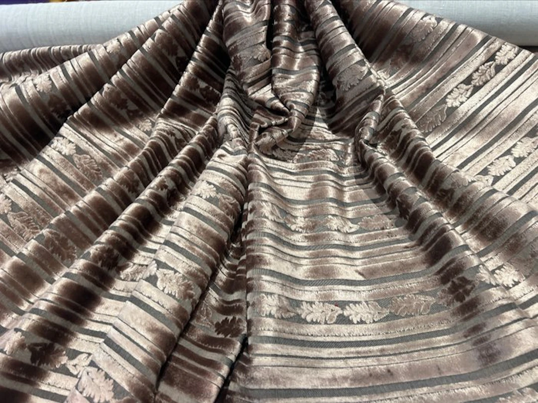 Chenille, reverse-cut. - Upholstery fabric - 400 cm - 140 cm