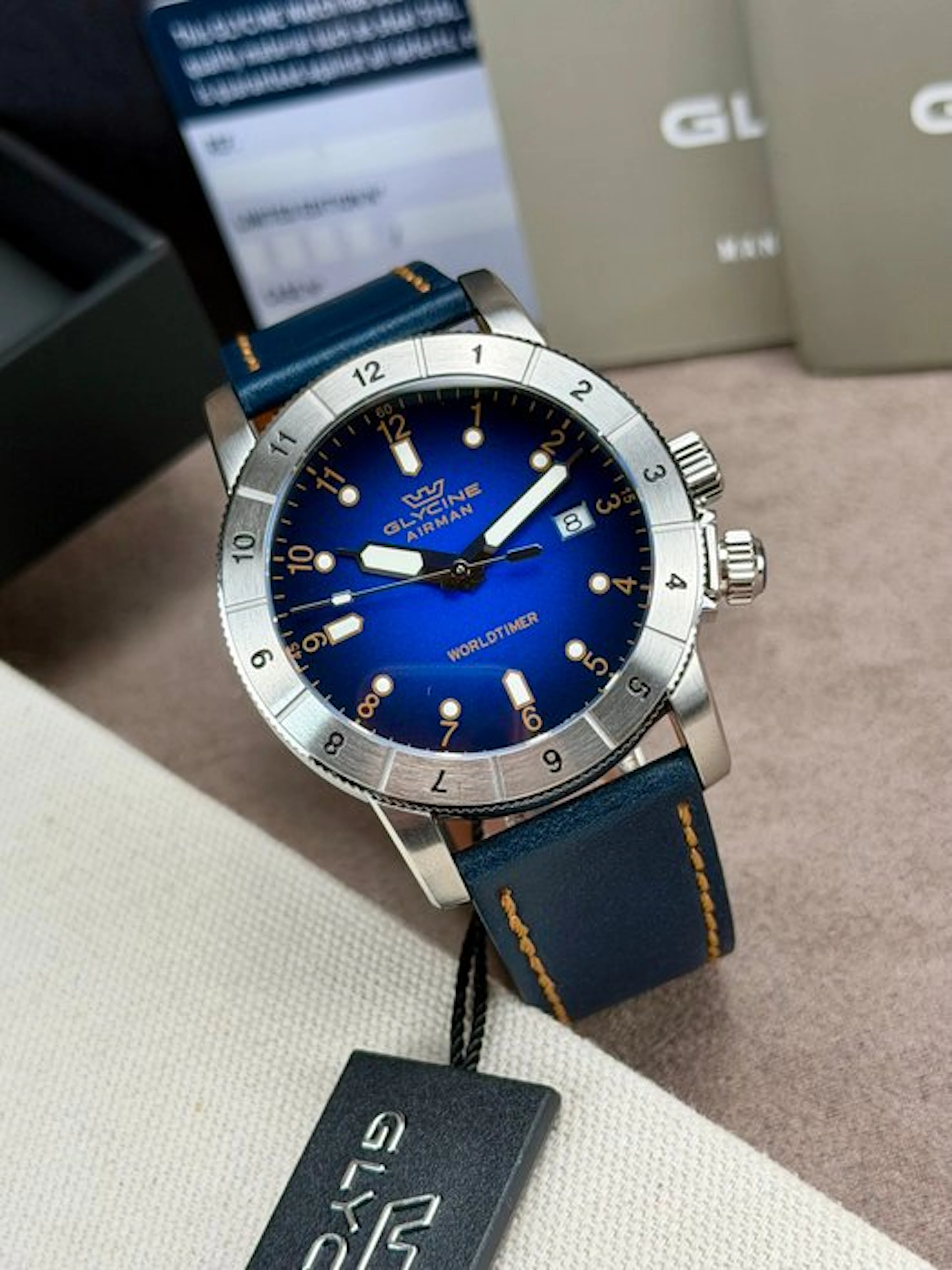 Glycine - Airman Contemporary Worldtimer Blue Date - No...