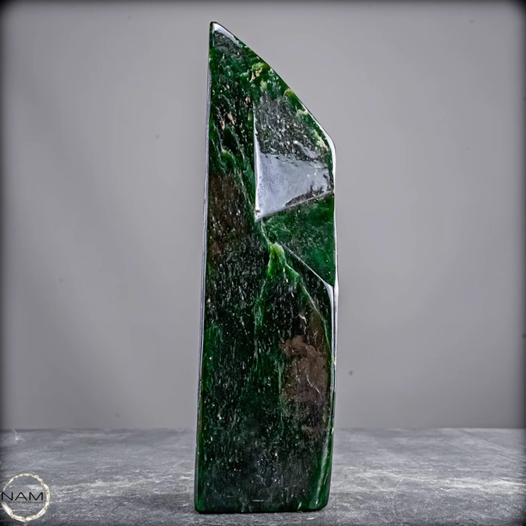 Natural high-quality nephrite jade. Freeform- 1087.16 g