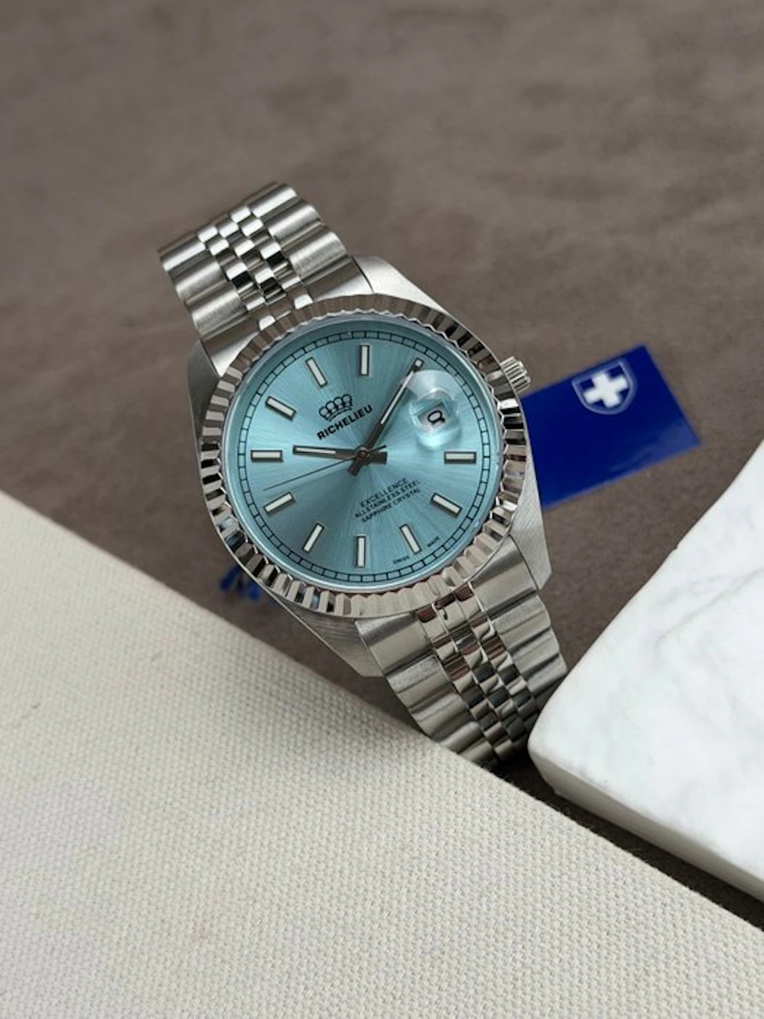 Richelieu - Classic 41mm Light Blue Dial Date...