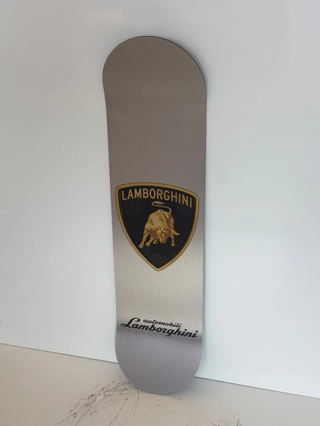 Beever Deco Art - Lamborghini goes skating!