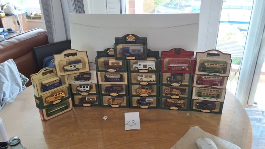 Lledo Not to scale - Model car (24) - Days Gone...