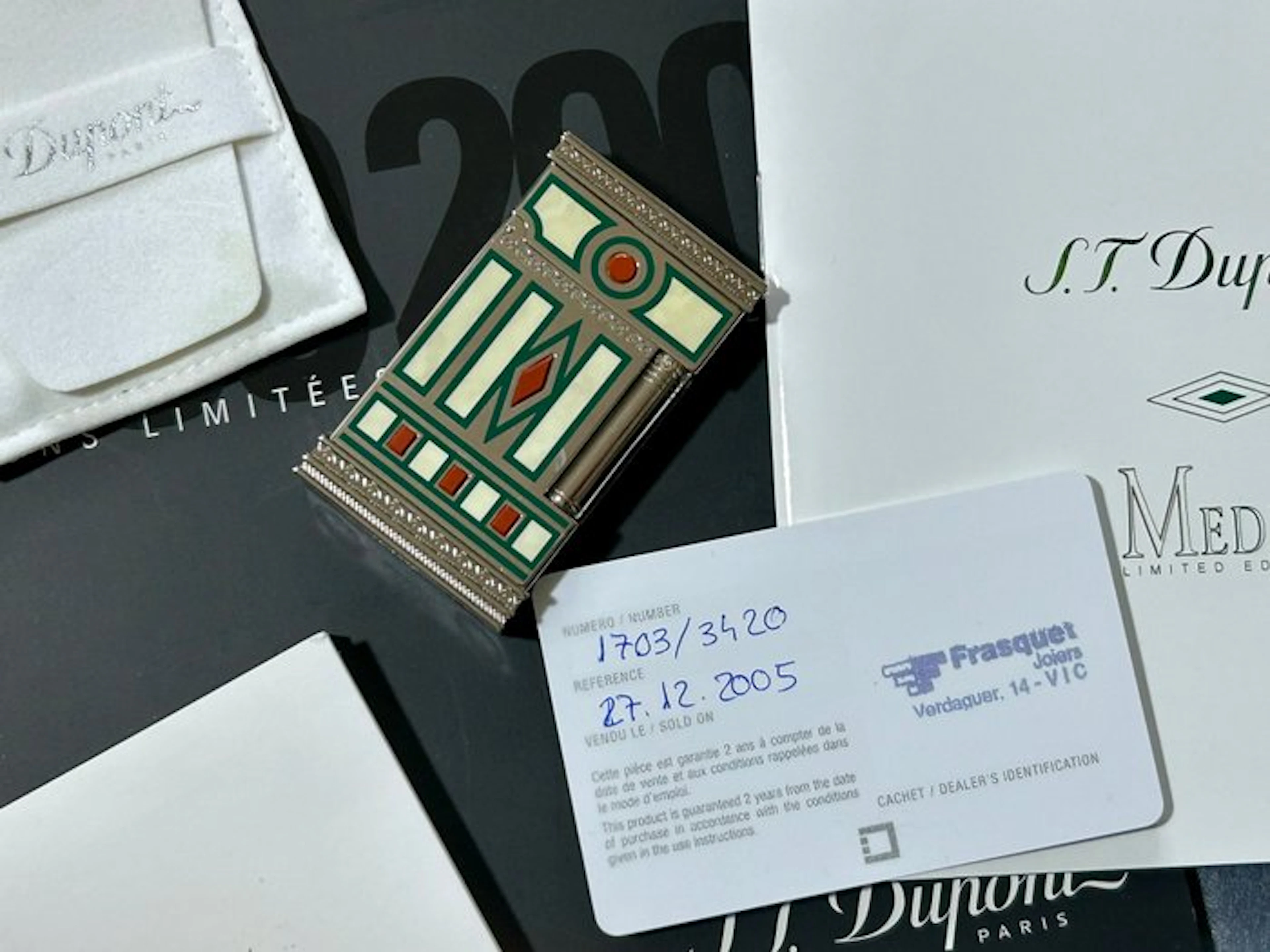 S.T. Dupont - S. T. Dupont Line 2 - Medici - Lighter - Silver, Enamel