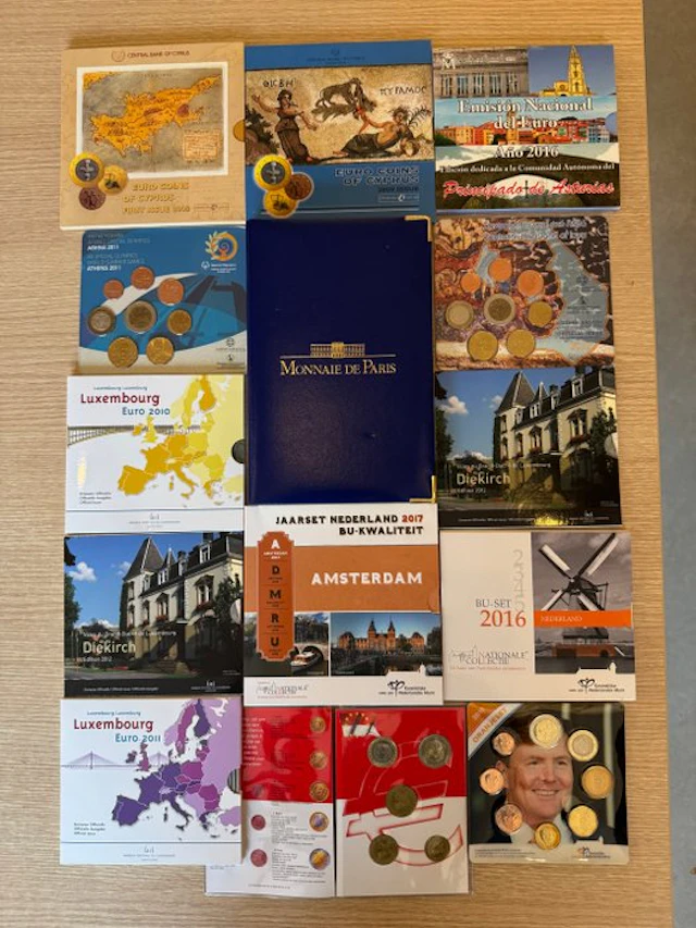 Europe. Year Set (BU) / Proof Set / Serie 10 cents - 2...